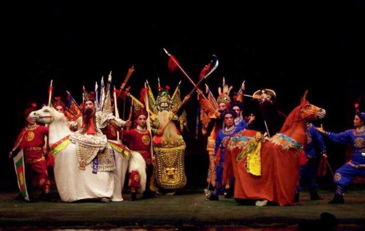 中国戏曲的照片「那些珍贵的中国戏曲影像彩色篇|中国艺术研究院馆藏」