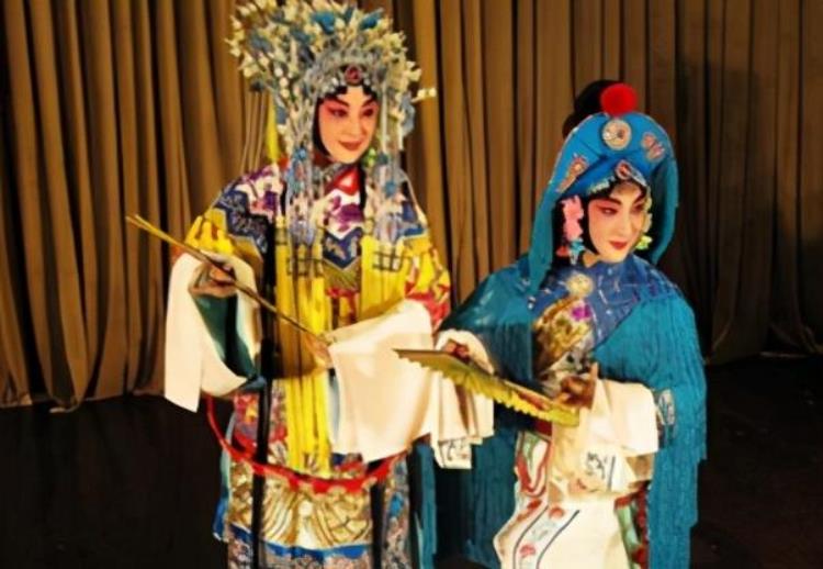 中国戏曲文化的发展历程「中国戏曲文化的发展史浅析中国戏曲文化发展演变进程」