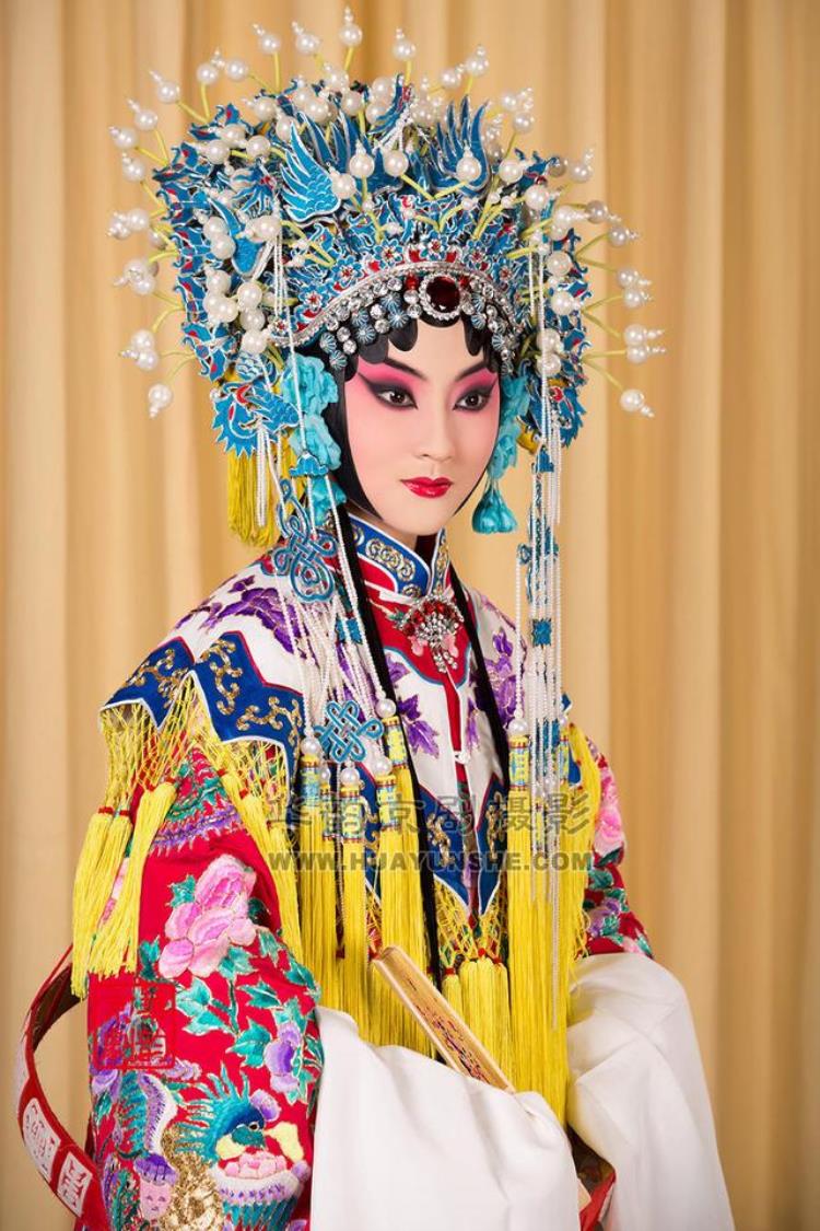 京剧拍照的经典造型「北京京剧摄影写真告诉你拍摄戏曲人物艺术照前的一些小细节」