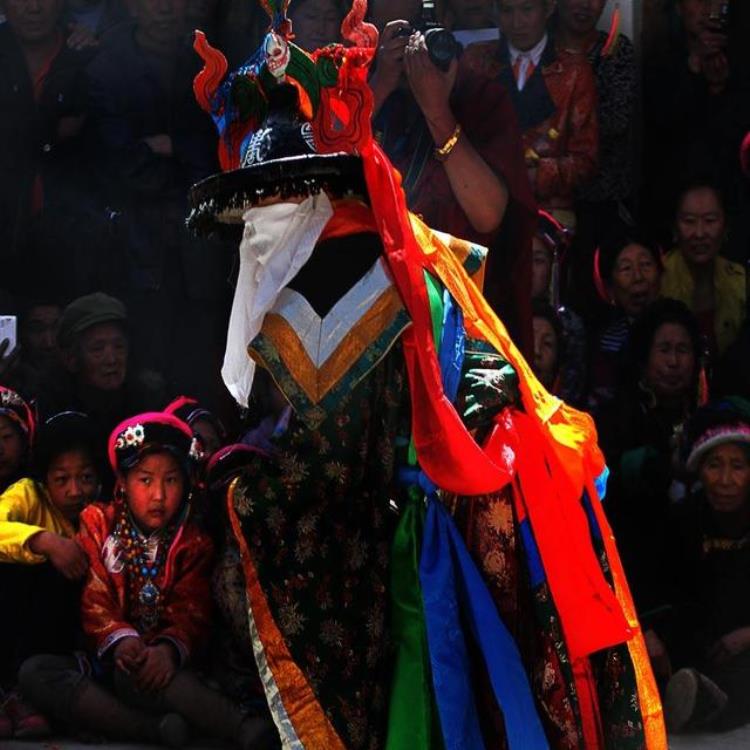 藏戏又被誉为藏文化的什么,藏戏的意思